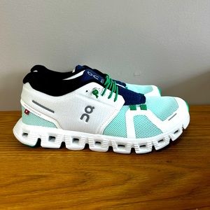 NWT On Cloud 5 PUSH Running Shoes Sneakers Womens 6.5